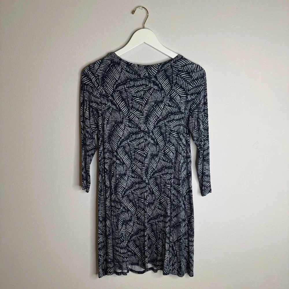 Hourglass Lily | Navy and Light Blue Patterned Women's Dress | Size M/L - Picture 4 of 5